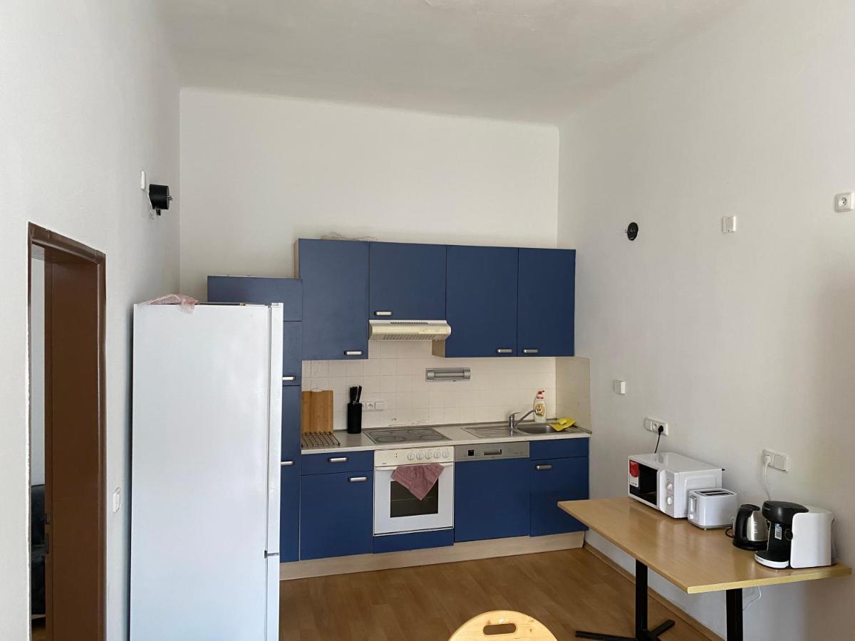 Apartments Tomkova Χράντεκ Κράλοβε Εξωτερικό φωτογραφία